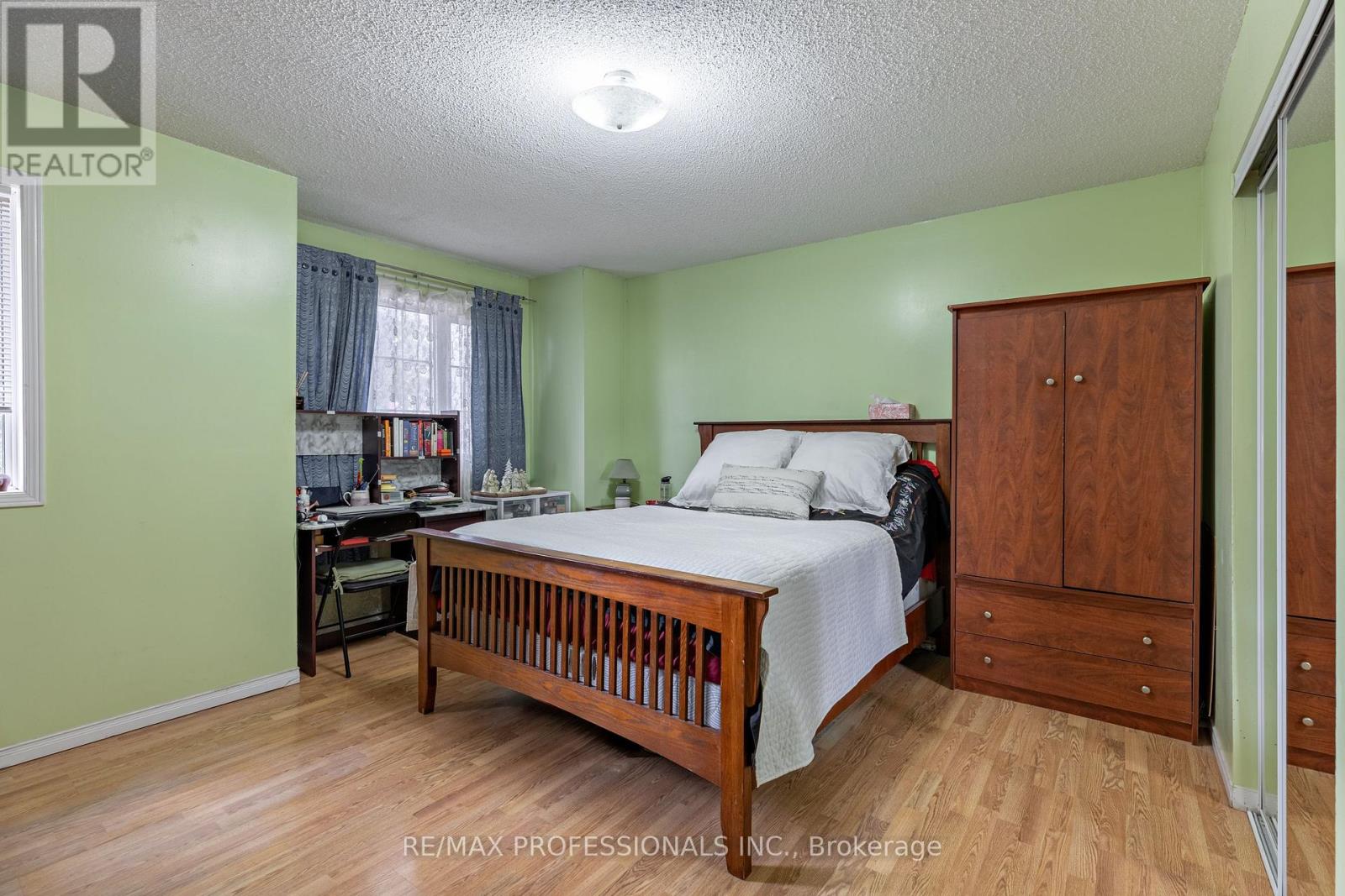 7 Mulock Avenue, Toronto, Ontario  M6N 3C3 - Photo 23 - W14027720