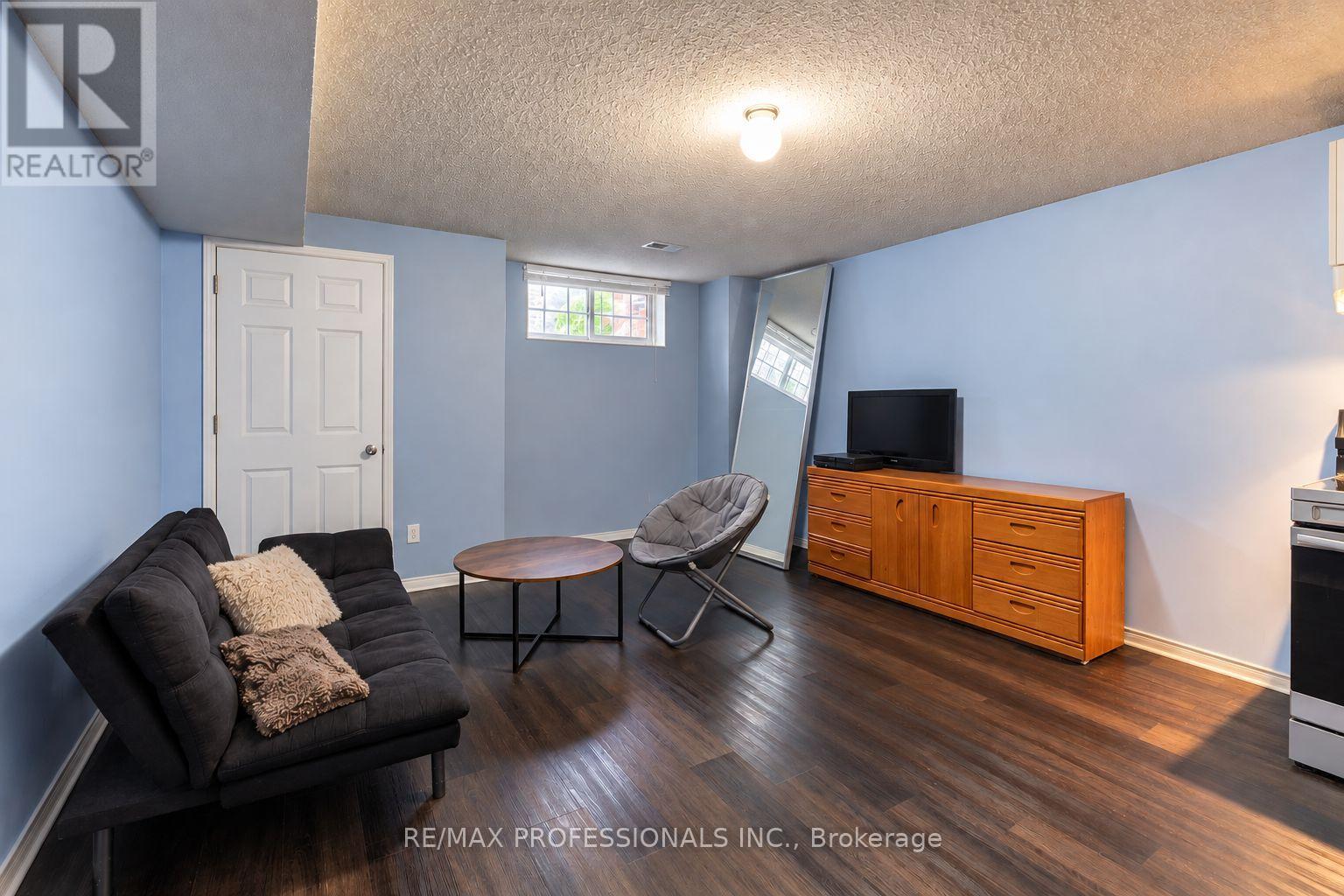 7 Mulock Avenue, Toronto, Ontario  M6N 3C3 - Photo 27 - W14027720