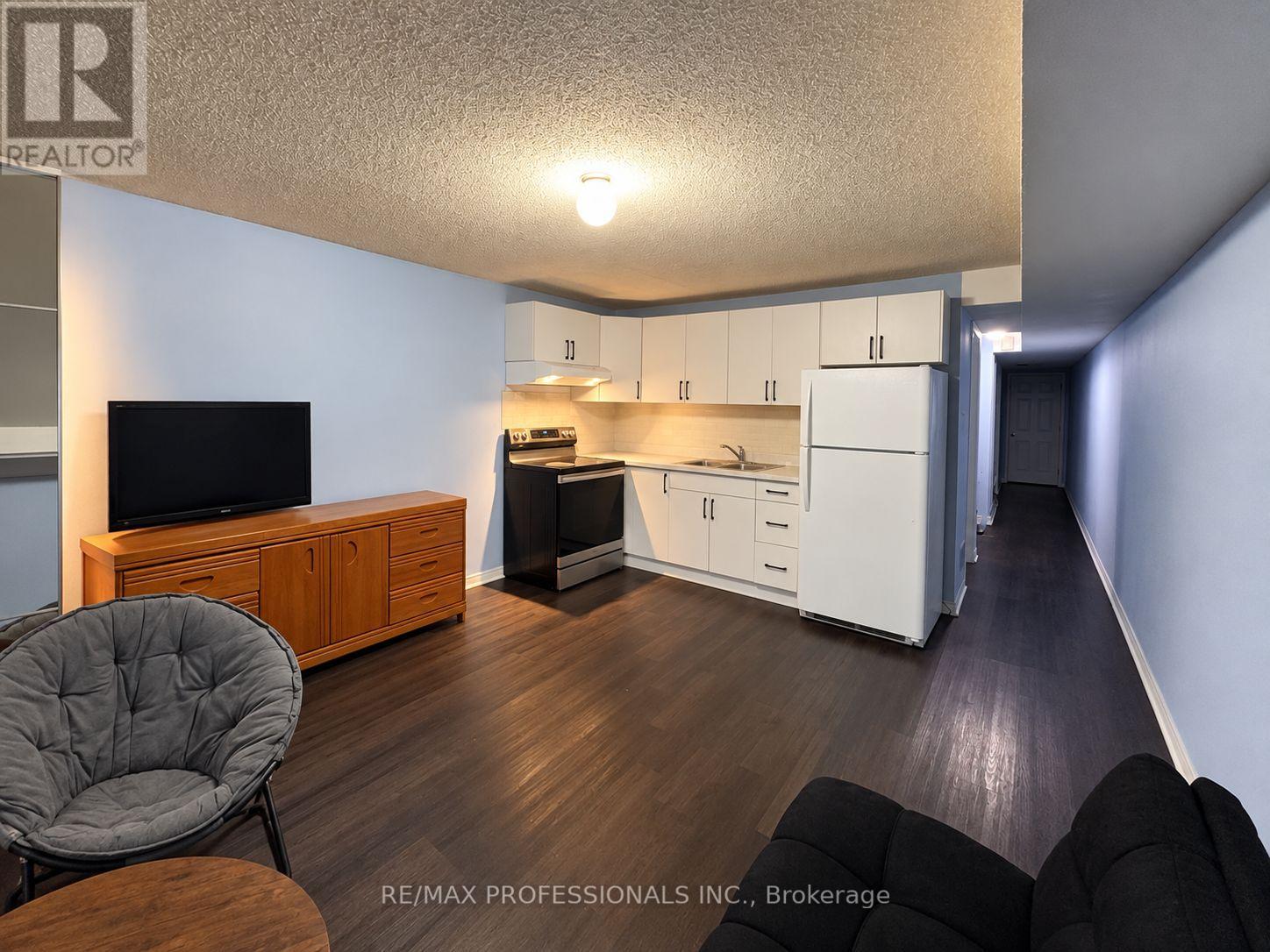 7 Mulock Avenue, Toronto, Ontario  M6N 3C3 - Photo 29 - W14027720