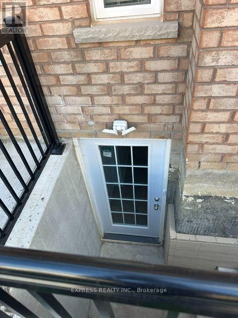 5147 Oscar Peterson Boulevard, Mississauga, Ontario  L5M 7W4 - Photo 5 - W14027732