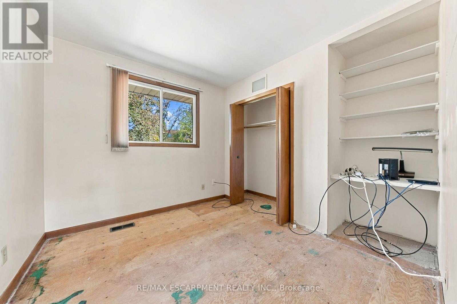 2429 Redfern Road, Burlington, Ontario  L7R 1Y1 - Photo 12 - W14027746