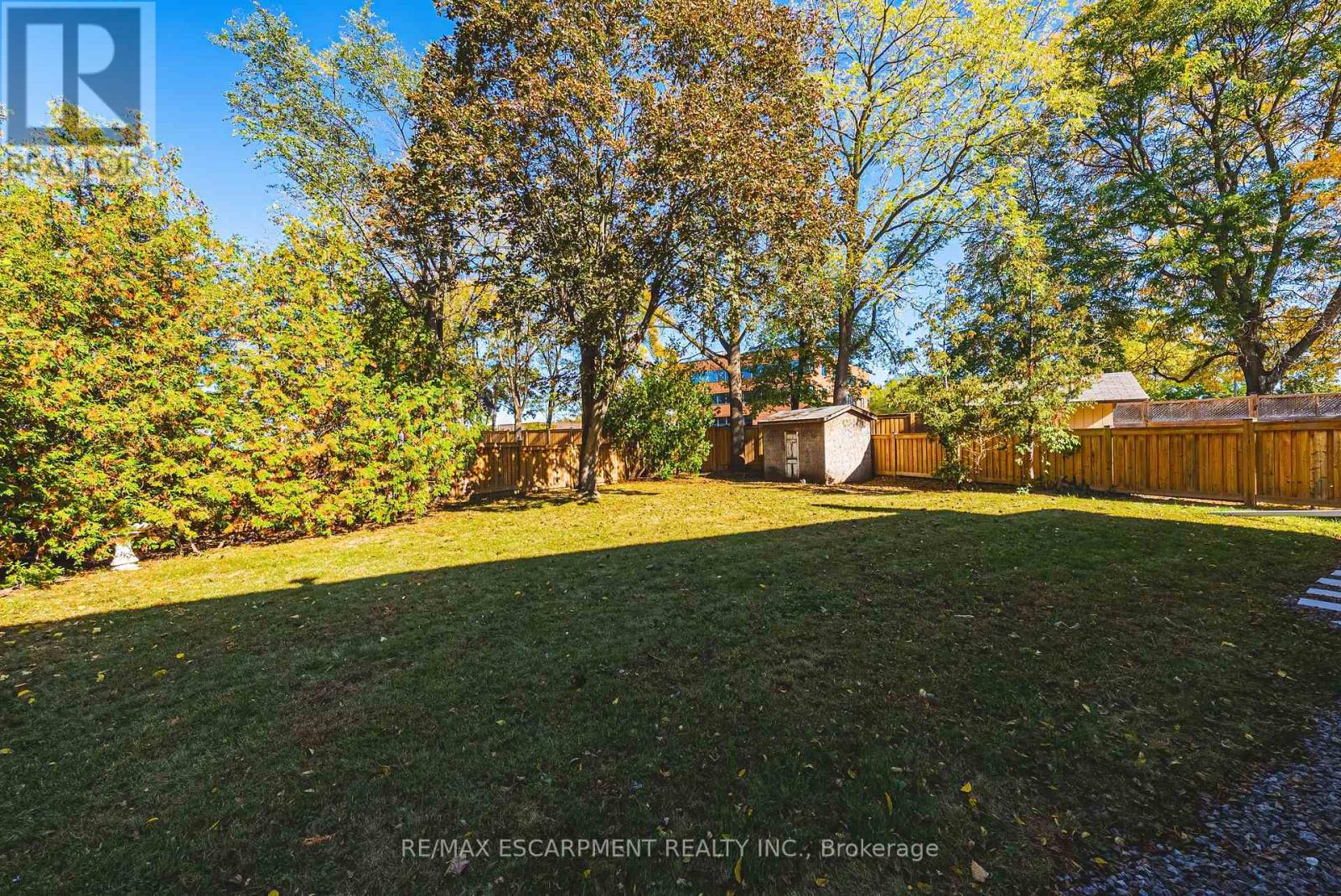 2429 Redfern Road, Burlington, Ontario  L7R 1Y1 - Photo 18 - W14027746