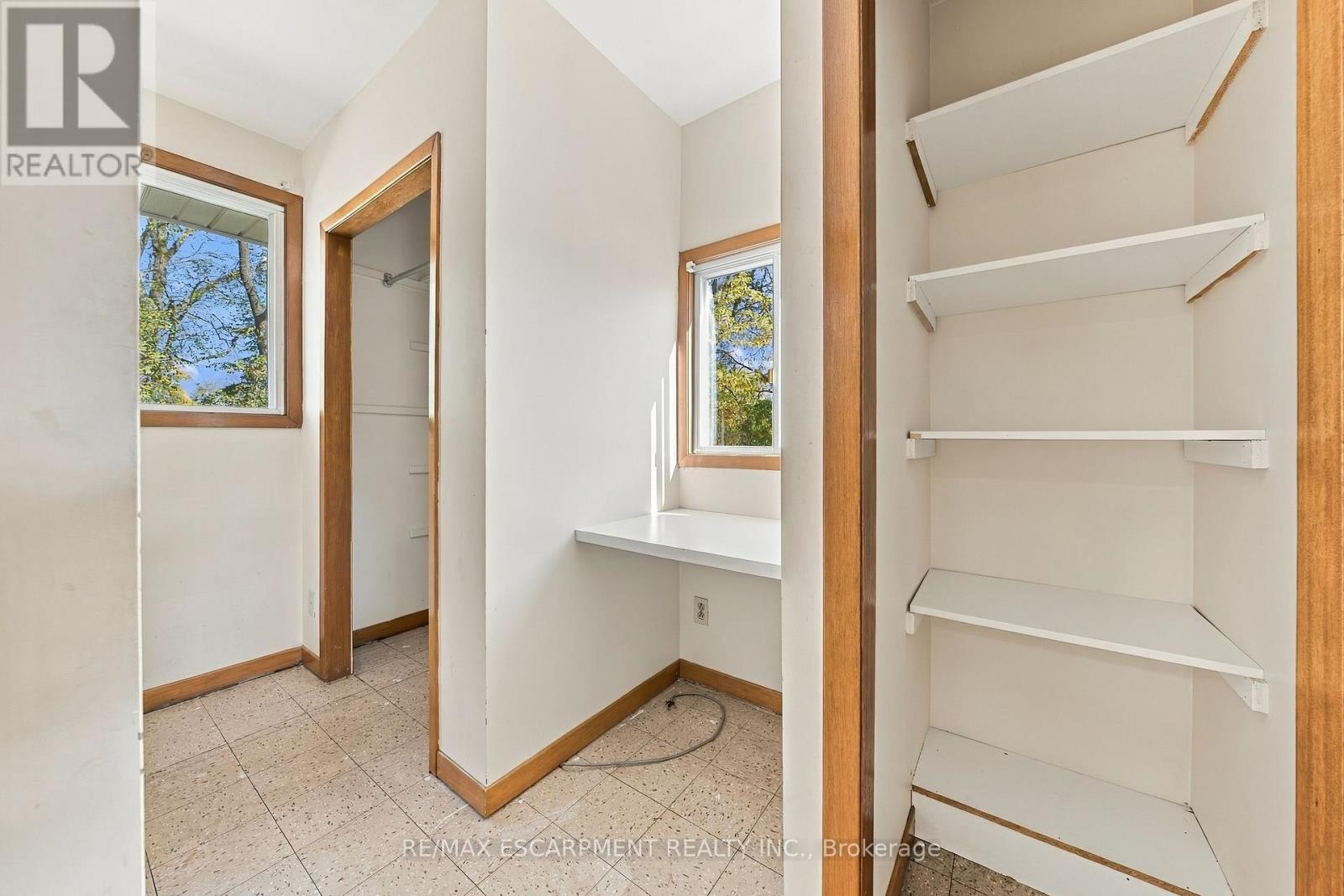 2429 Redfern Road, Burlington, Ontario  L7R 1Y1 - Photo 9 - W14027746