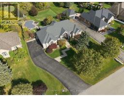 14 GAVIN DRIVE, Hamilton, Ontario