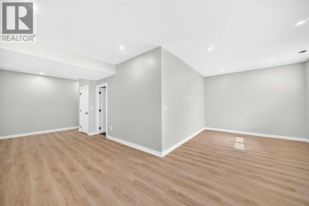 805 Mandalay Boulevard