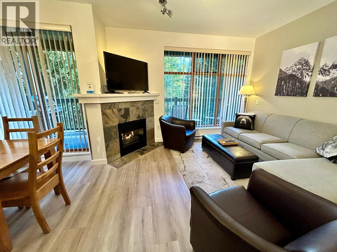 (Wk 10) 77-4355 NORTHLANDS BOULEVARD