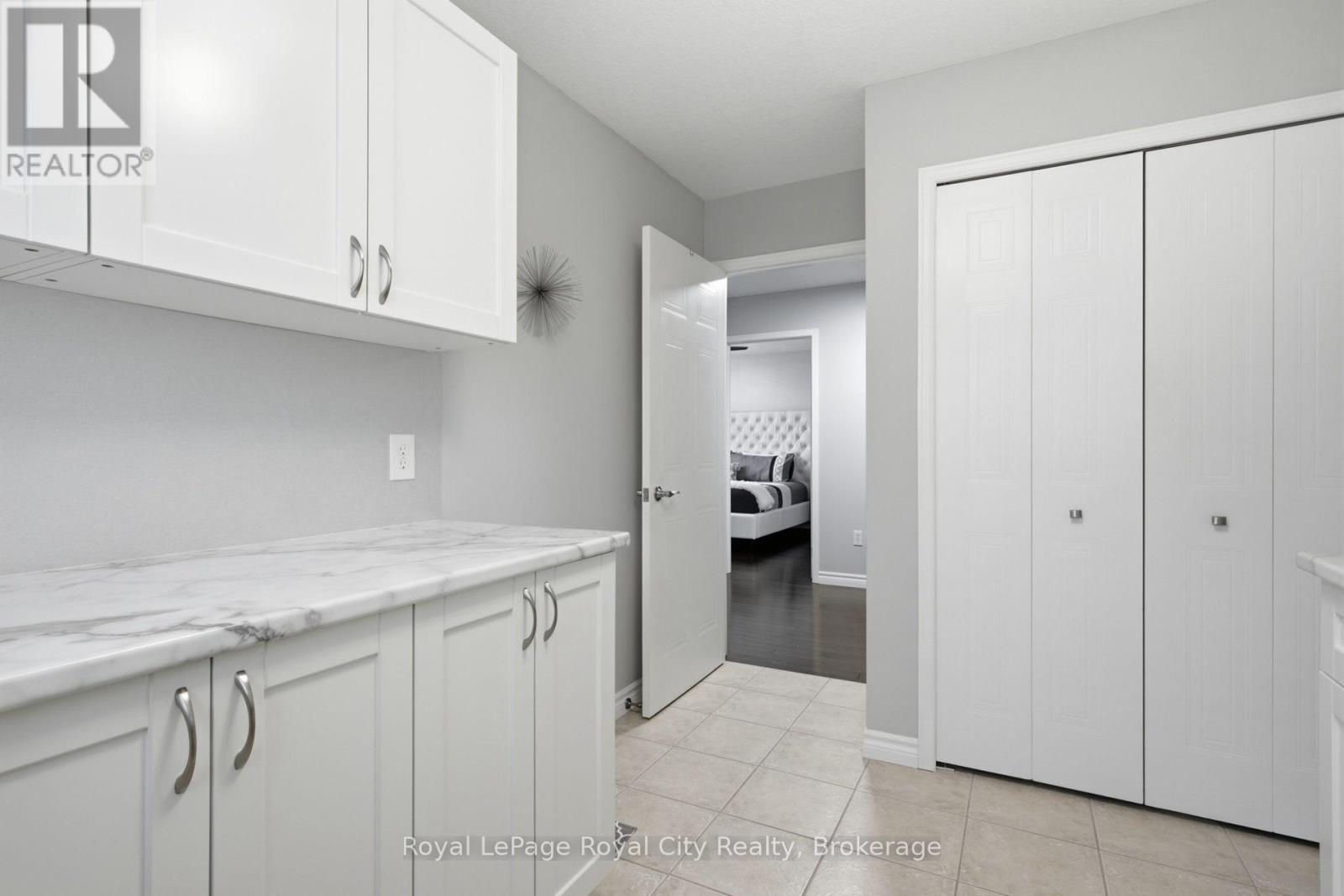 20 Peer Drive, Guelph, Ontario  N1C 1H1 - Photo 21 - X14012098