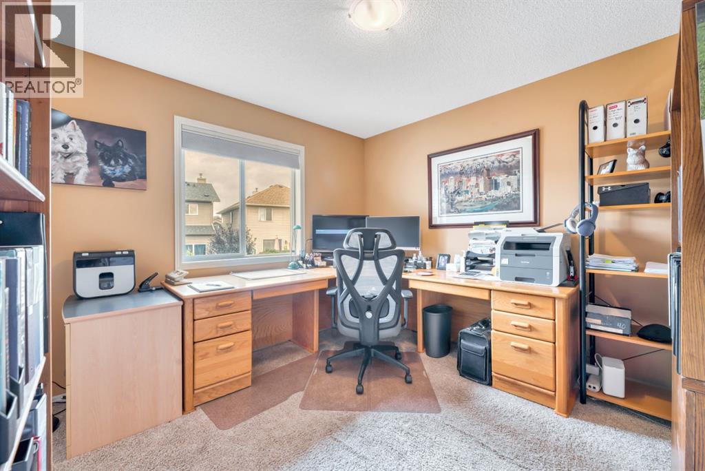 151 New Brighton Mews SE, Calgary, Alberta  T2Z 4G8 - Photo 25 - A2349324
