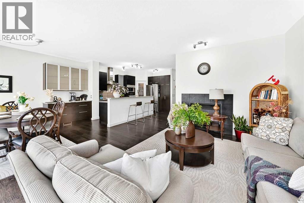 25 Discovery Ridge Hill Sw, Calgary, Alberta  T3H 4Y5 - Photo 6 - A2351539