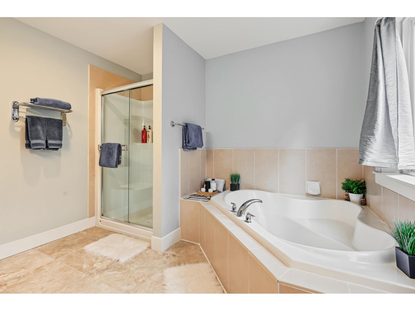 66074 OGILVIEW DRIVE|Kawkawa Lake