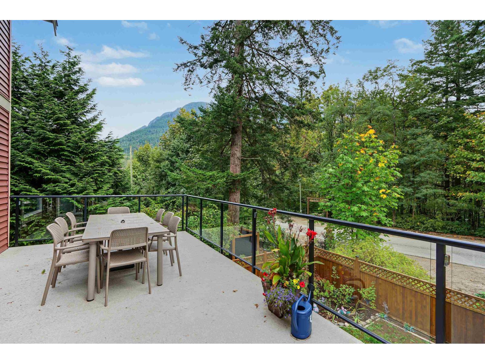 66074 OGILVIEW DRIVE|Kawkawa Lake