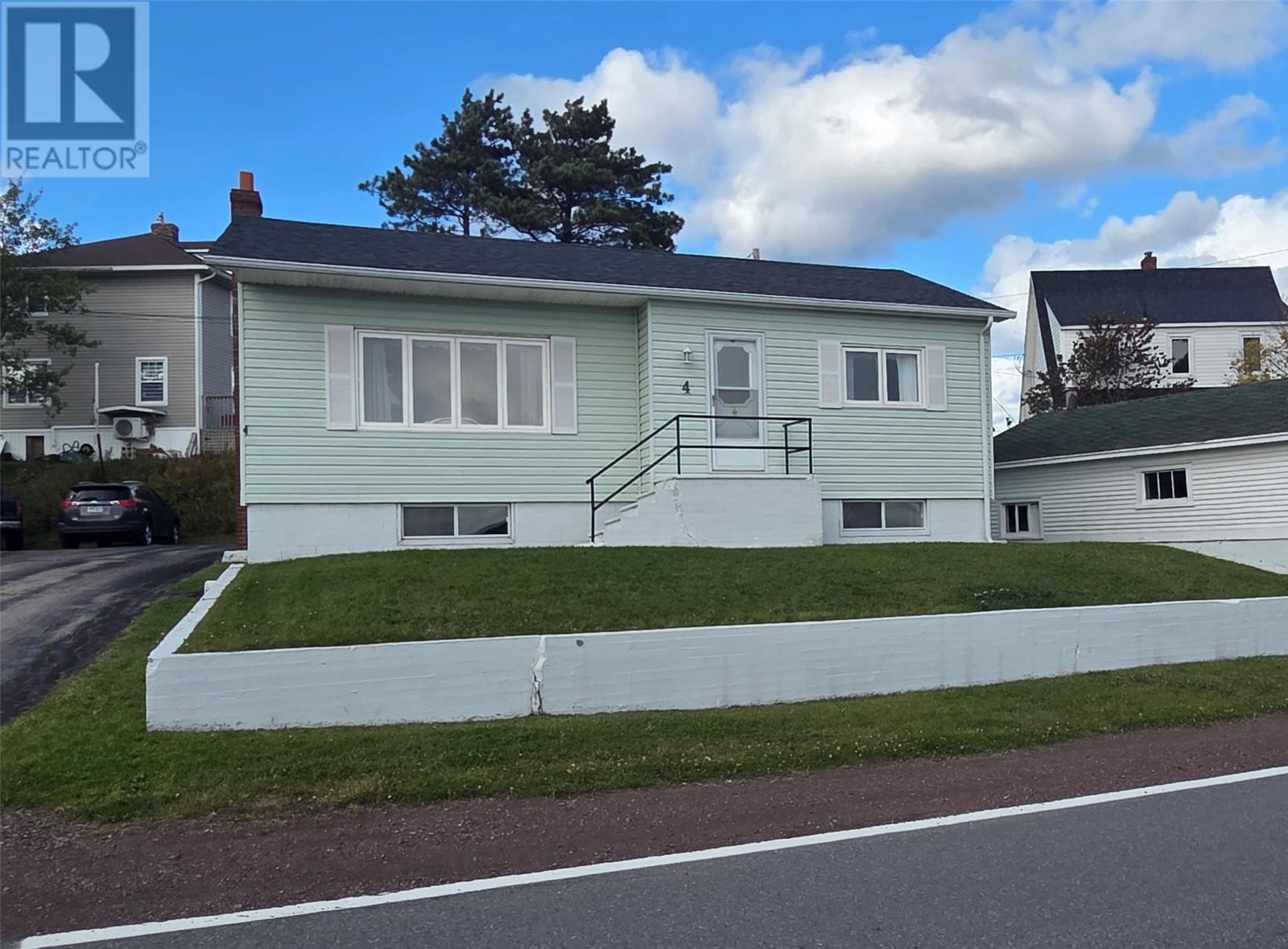 4 Circular Road, Botwood