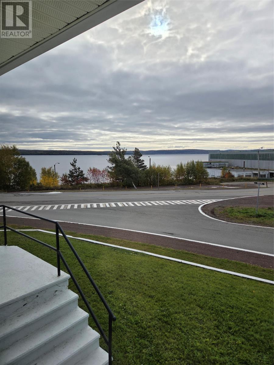 4 Circular Road, Botwood — photo 10