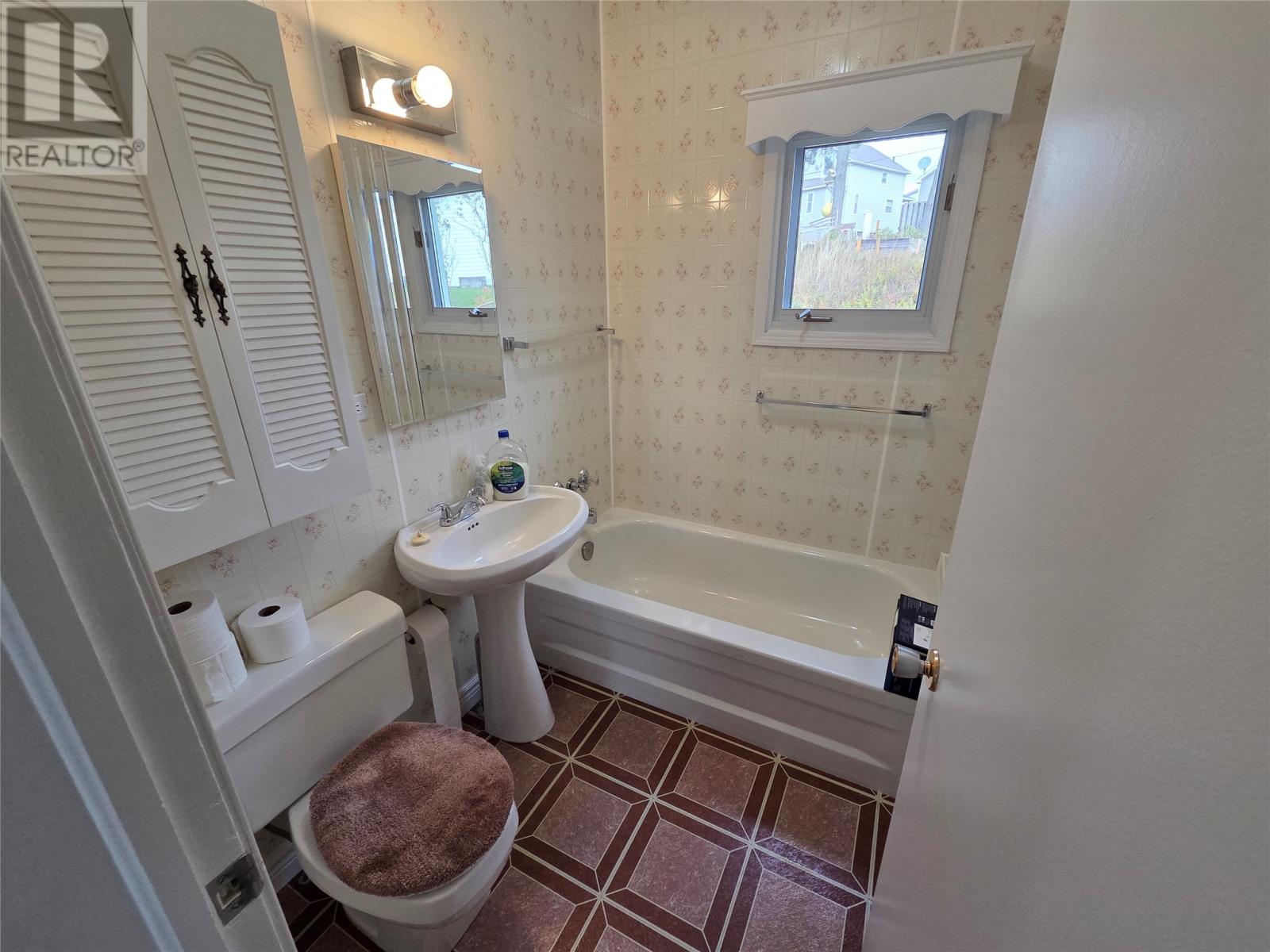 4 Circular Road, Botwood — photo 25