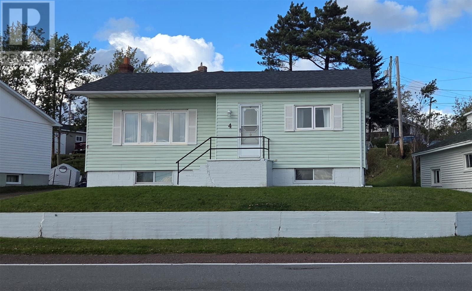 4 Circular Road, Botwood — photo 3