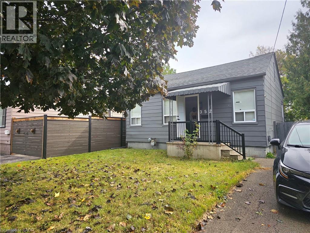 352 Weir Street N, Hamilton, Ontario L8H 5G7 - Photo 2 - 40868540