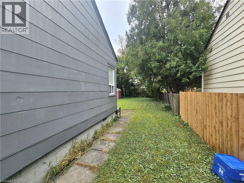 352 Weir Street N, Hamilton, Ontario L8H 5G7 - Photo 11 - 40868540
