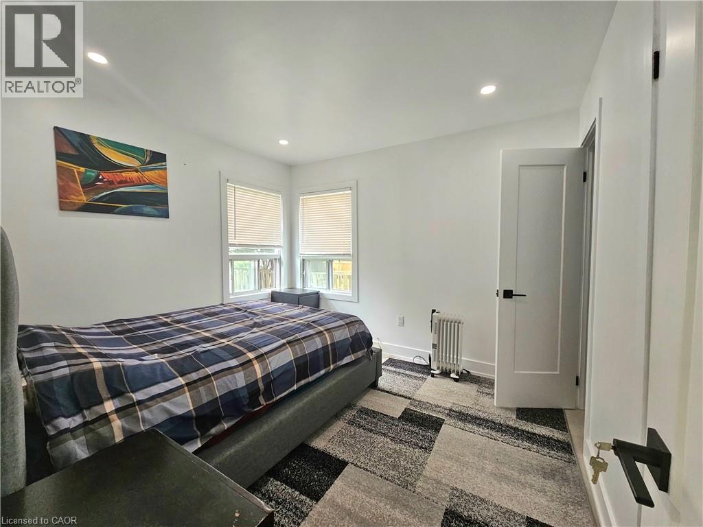 352 Weir Street N, Hamilton, Ontario L8H 5G7 - Photo 6 - 40868540
