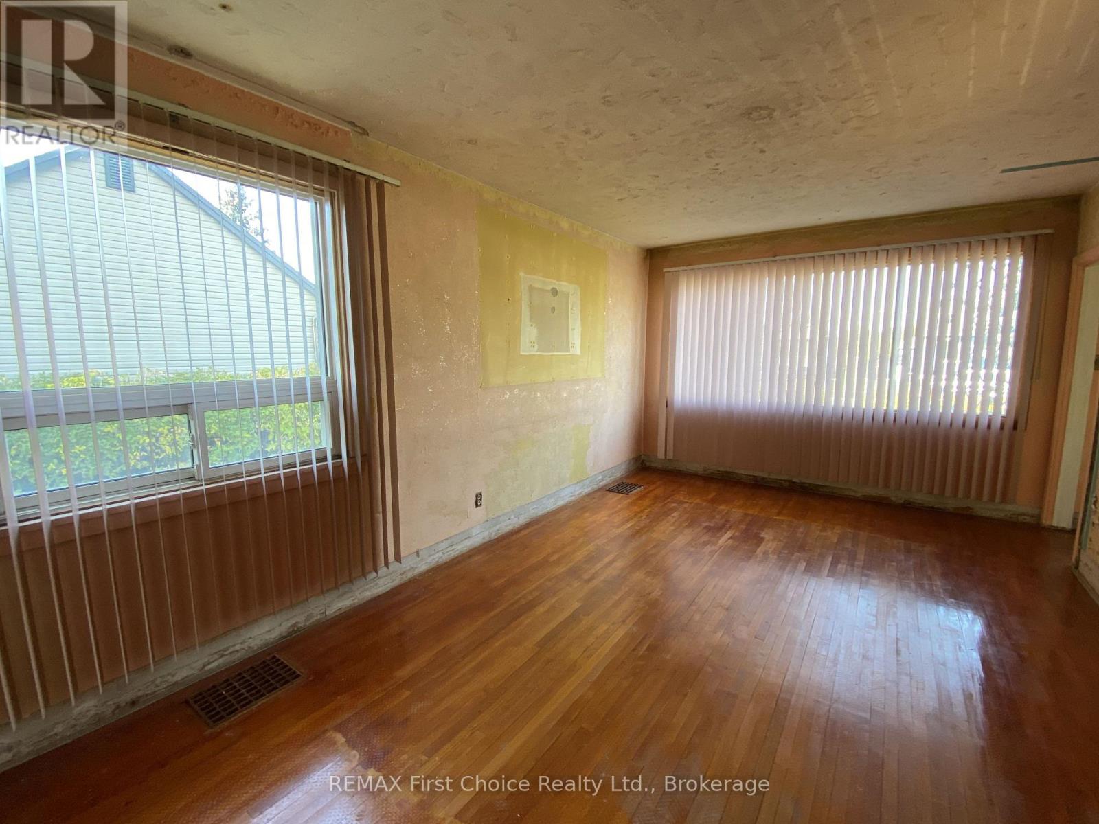 262 Empire Avenue, Thunder Bay, Ontario  P7E 4R5 - Photo 4 - X14027942