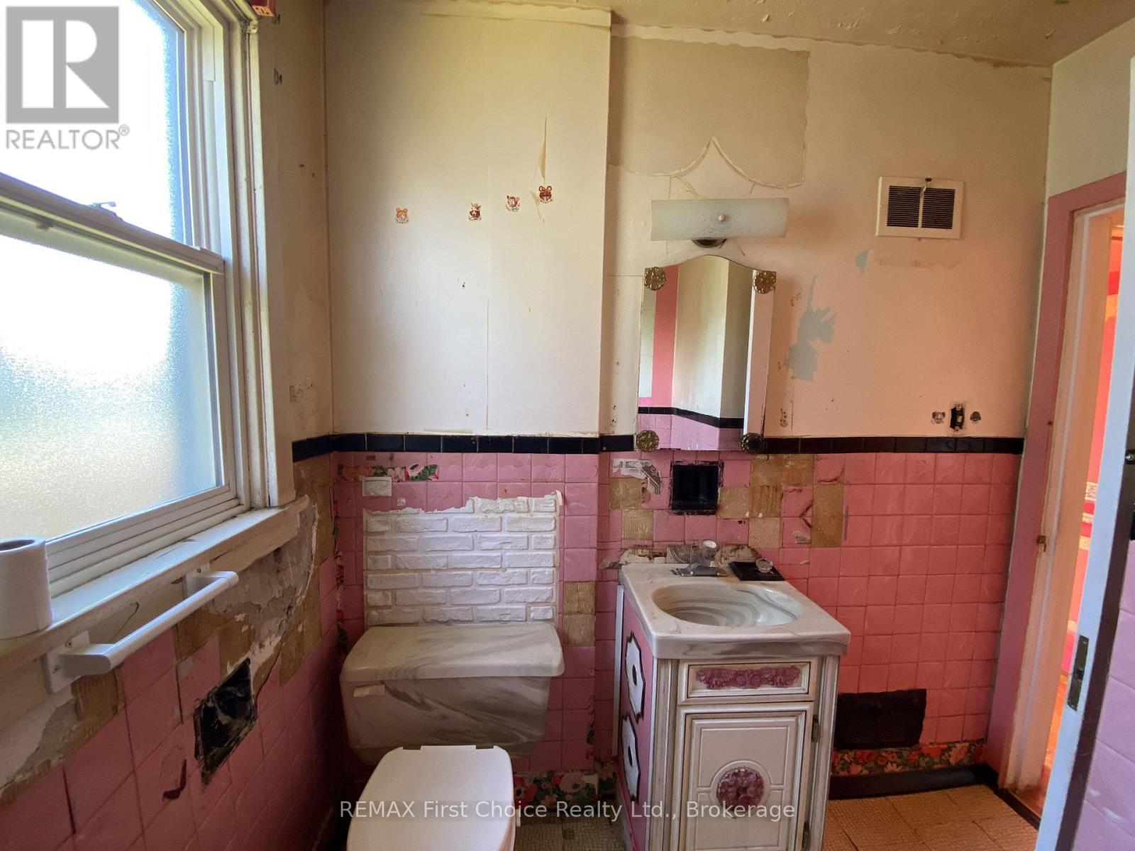 262 Empire Avenue, Thunder Bay, Ontario  P7E 4R5 - Photo 8 - X14027942