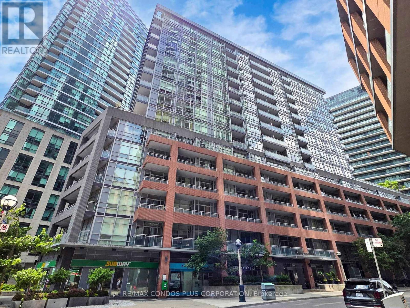 103 - 15 Bruyeres Mews, Toronto, Ontario  M5V 0A7 - Photo 2 - C14027930