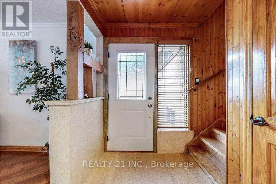 25 Knowlton Drive S, Toronto, Ontario  M1M 2G8 - Photo 4 - E14027976