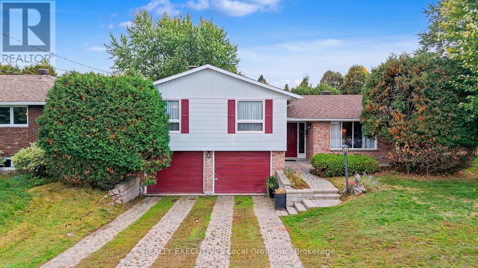 8 Talon Street, North Bay, Ontario  P1A 1N5 - Photo 1 - X14027898