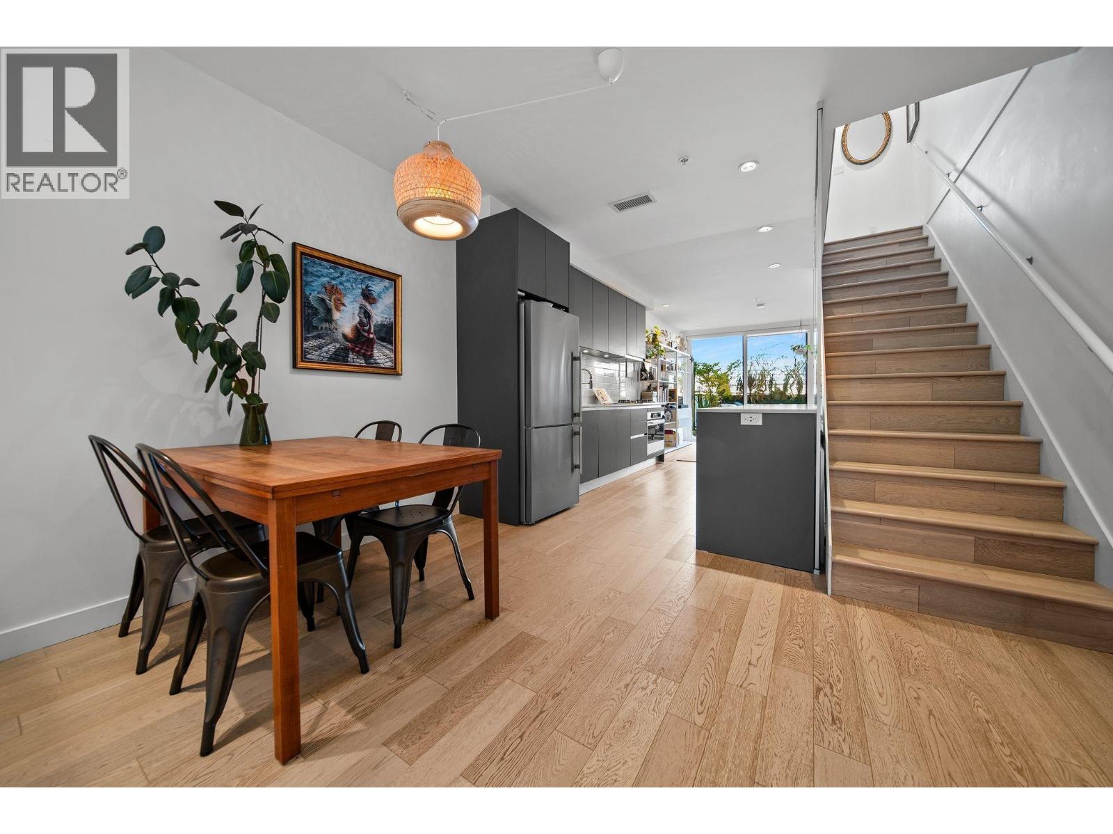 312 1647 E Pender Street, Vancouver, British Columbia V5L 1W2 - Photo 2 - R3174605