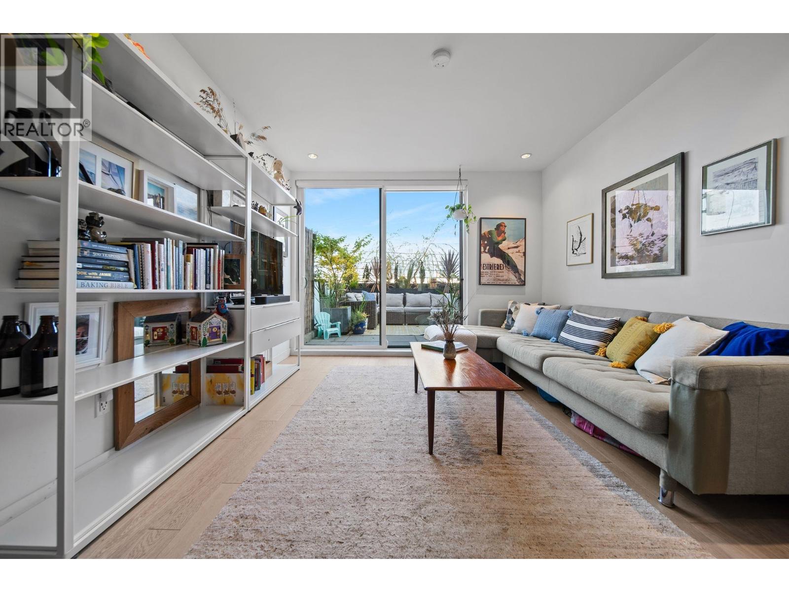 312 1647 E Pender Street, Vancouver, British Columbia V5L 1W2 - Photo 6 - R3174605