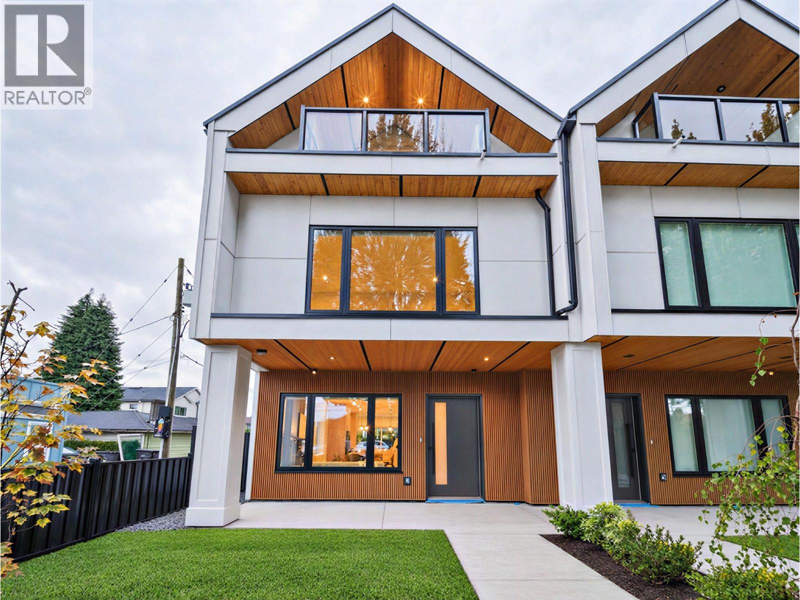 2 6991 Kerr Street, Vancouver, British Columbia  V5X 2B3 - Photo 3 - R3174656
