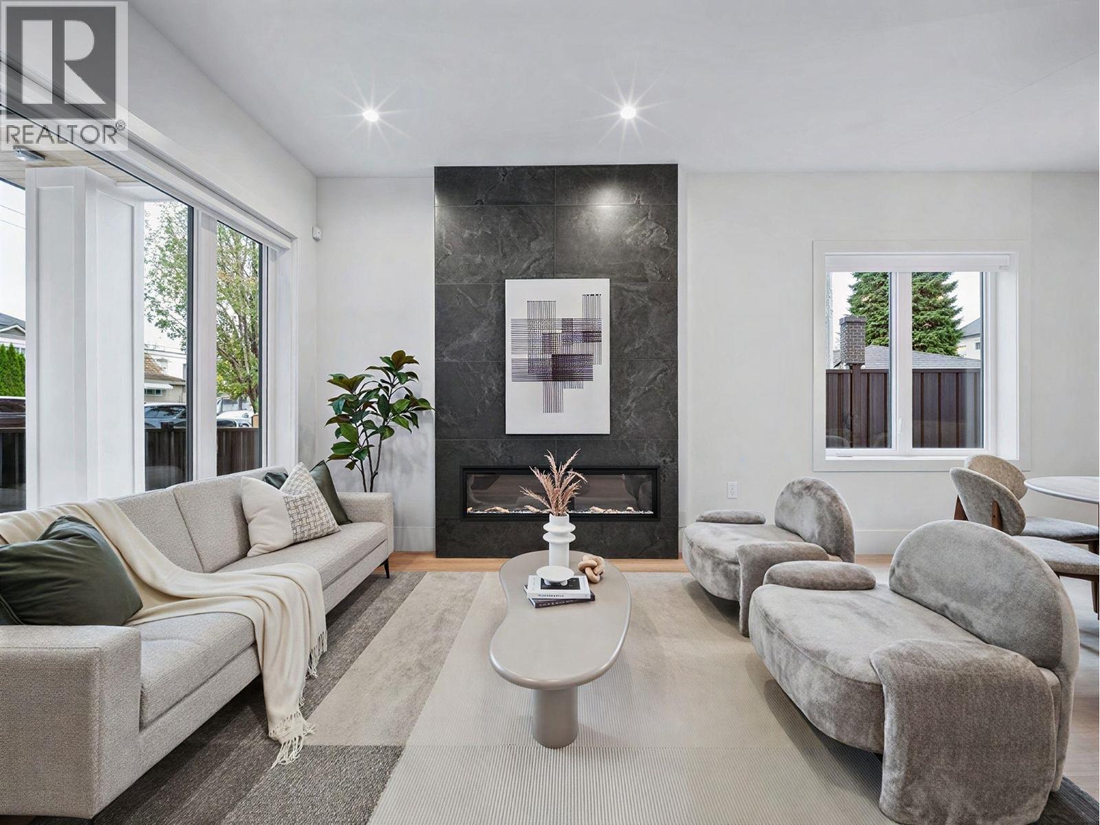 2 6991 Kerr Street, Vancouver, British Columbia  V5X 2B3 - Photo 5 - R3174656