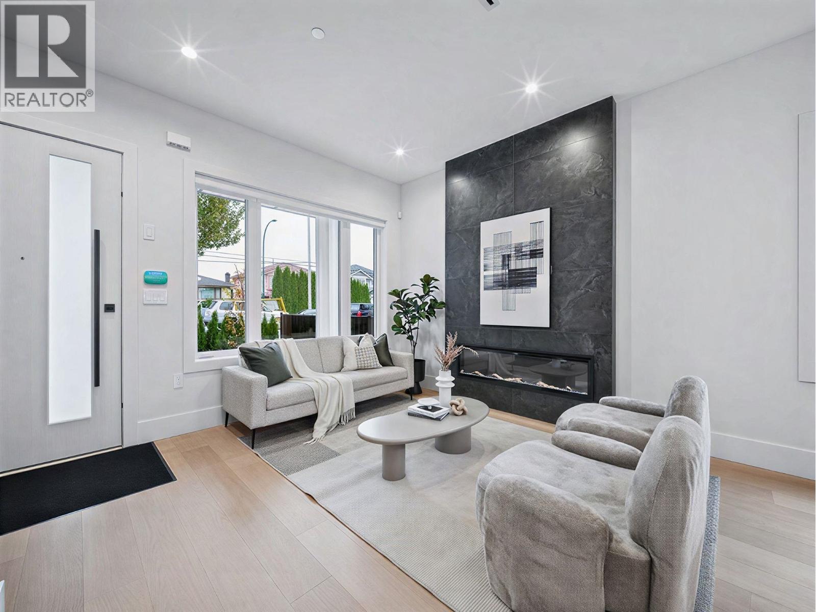 2 6991 Kerr Street, Vancouver, British Columbia  V5X 2B3 - Photo 6 - R3174656