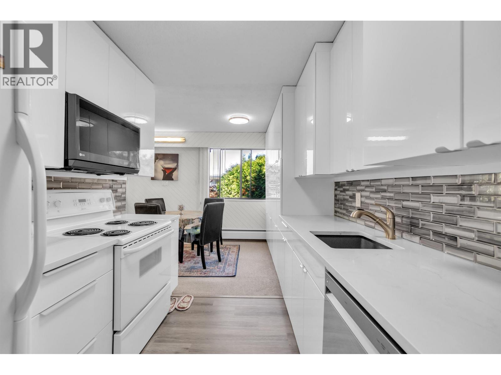 205 1610 Chesterfield Avenue, North Vancouver, British Columbia  V7M 2N7 - Photo 12 - R3174685