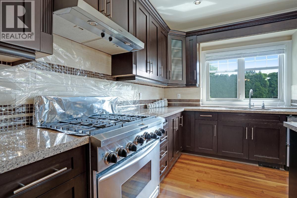 4986 Shirley Avenue, North Vancouver, British Columbia  V7R 3W4 - Photo 14 - R3174610