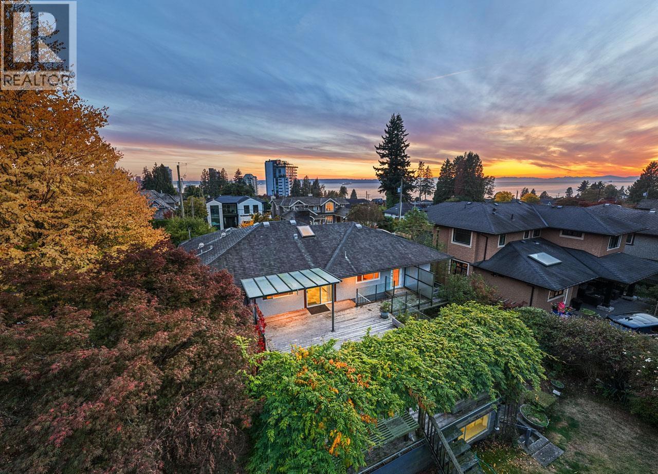 2265 Inglewood Avenue, West Vancouver, British Columbia  V7V 1Z7 - Photo 25 - R3174634