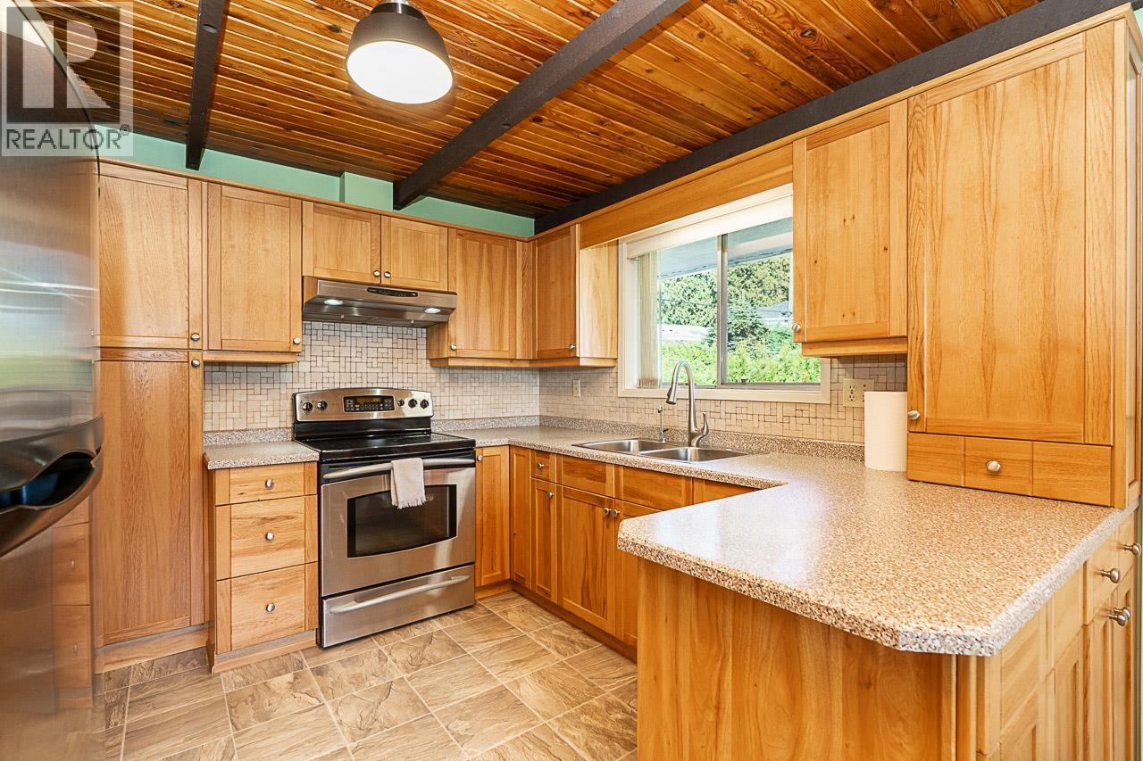 899 GLENCOE DRIVE