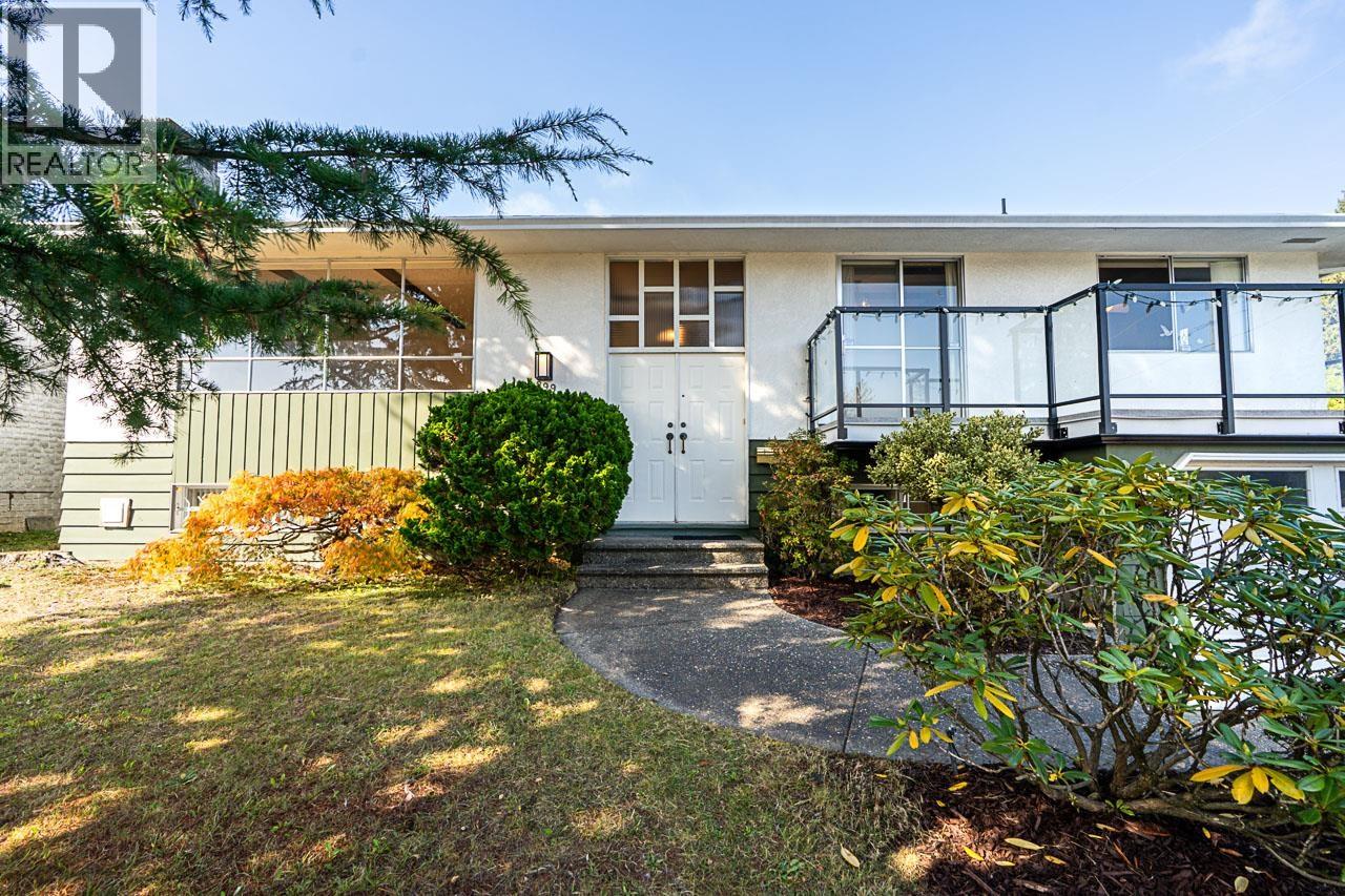 899 GLENCOE DRIVE
