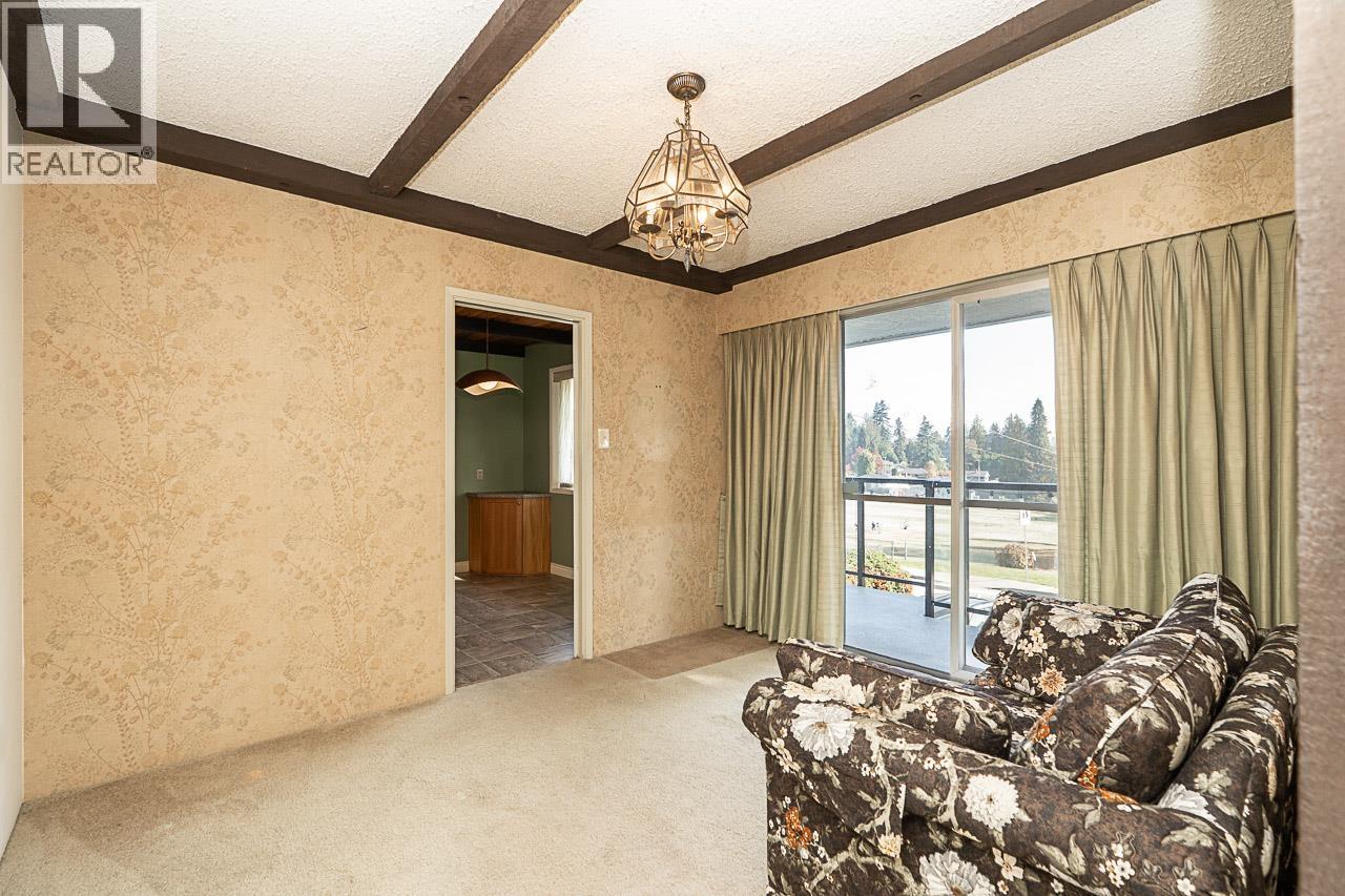 899 GLENCOE DRIVE