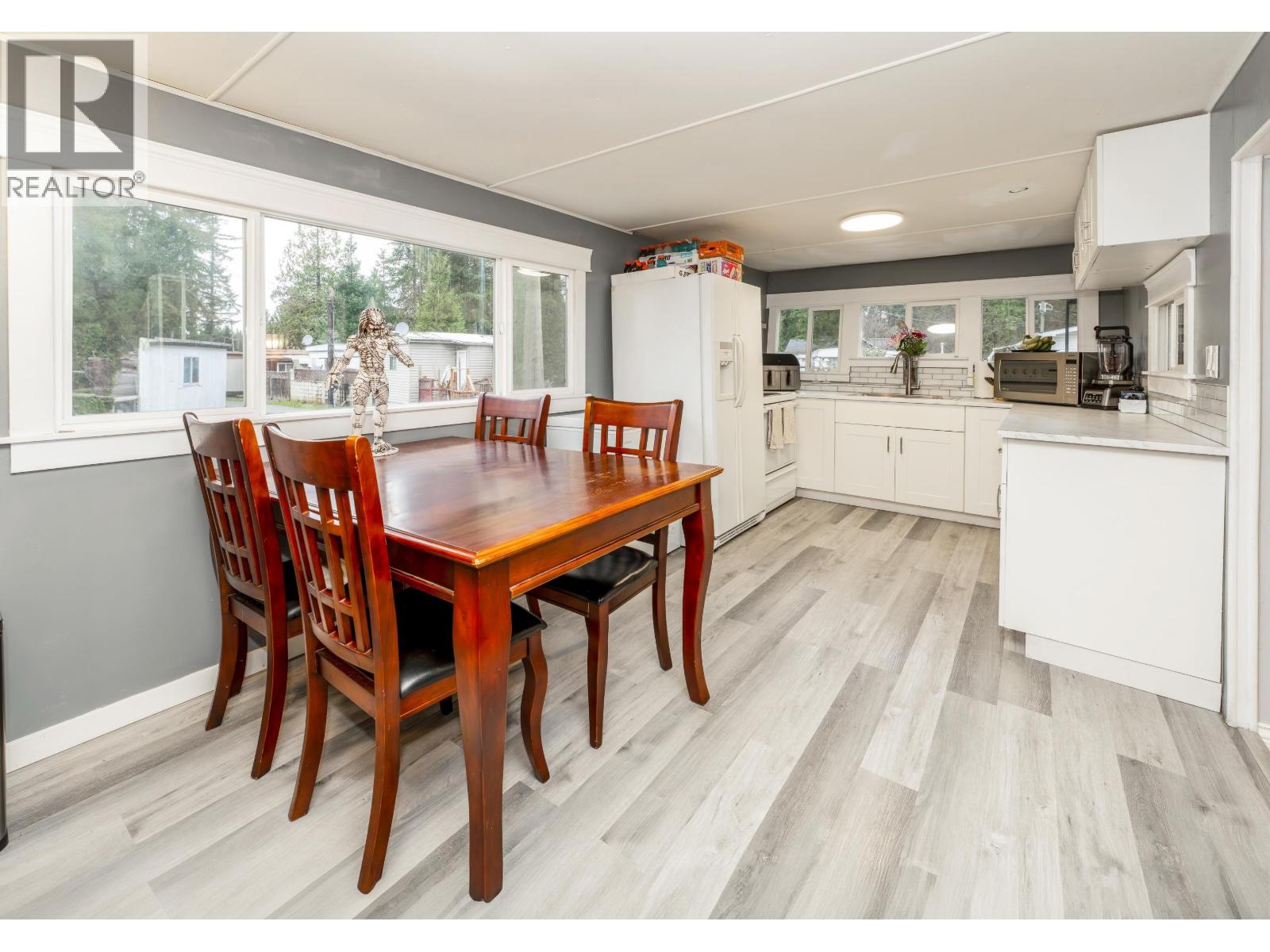 23252 Calvin Crescent, Maple Ridge, British Columbia  V2X 4S3 - Photo 6 - R3174675