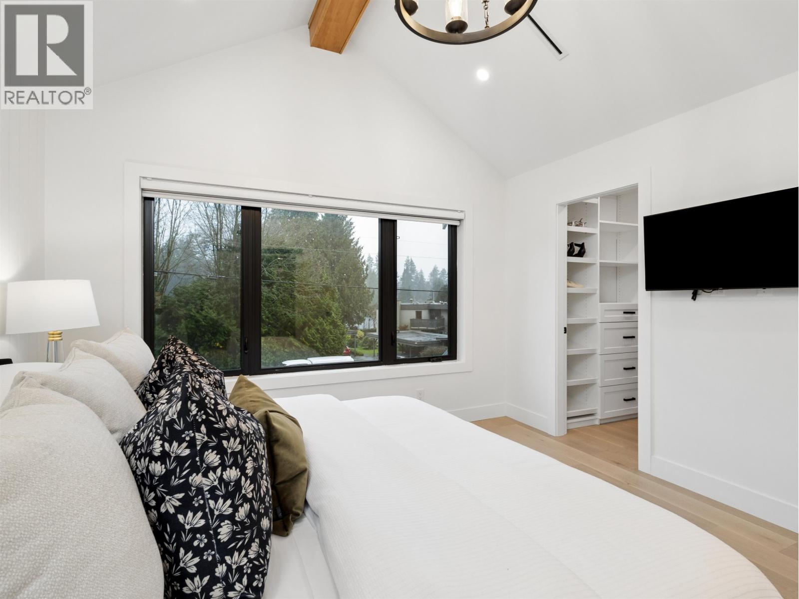 1260 Plateau Drive, North Vancouver, British Columbia  V7P 2J4 - Photo 29 - R3174677