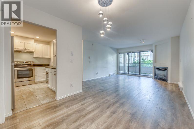 210 2915 GLEN DRIVE, coquitlam, British Columbia