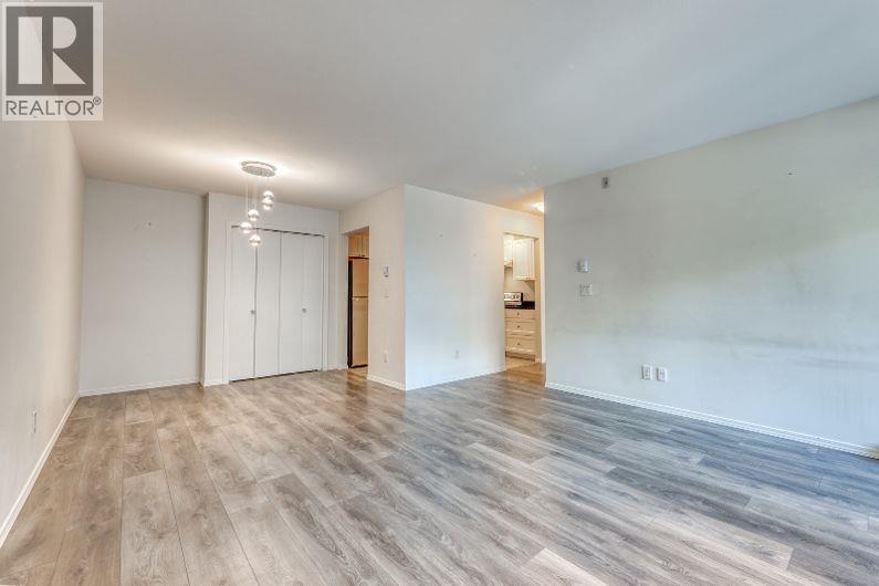 210 2915 Glen Drive, Coquitlam, British Columbia  V3B 7H8 - Photo 3 - R3174647