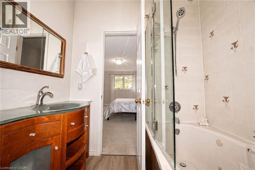 488 Heather Hill Place, Waterloo, Ontario N2T 1H7 - Photo 34 - 40870916