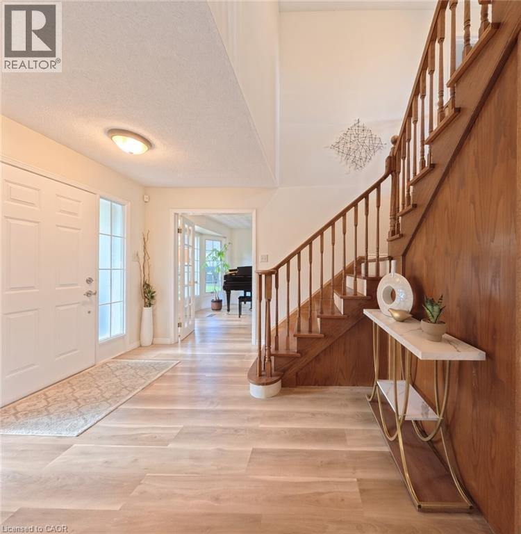 488 Heather Hill Place, Waterloo, Ontario N2T 1H7 - Photo 5 - 40870916