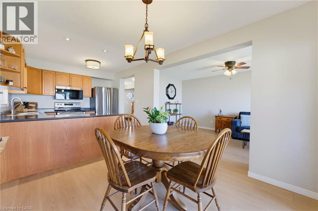 15 Barnett Street, Listowel, Ontario  N4W 3V9 - Photo 14 - 40870588