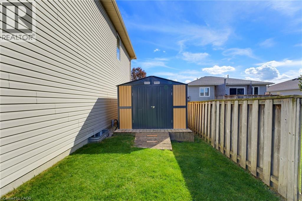 15 Barnett Street, Listowel, Ontario  N4W 3V9 - Photo 28 - 40870588