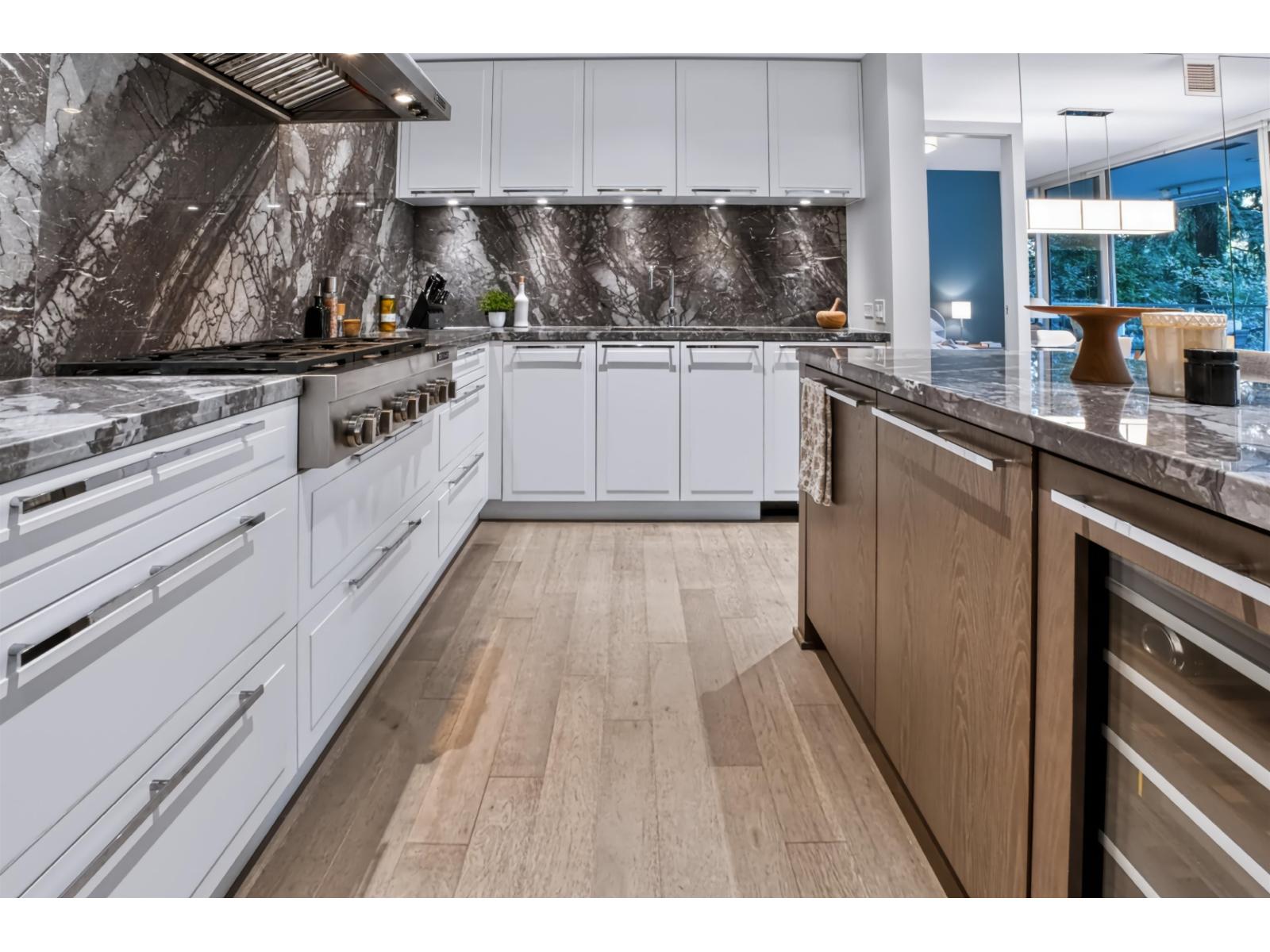 206 1501 Vidal Street, White Rock, British Columbia  V4B 0B5 - Photo 5 - R3174128