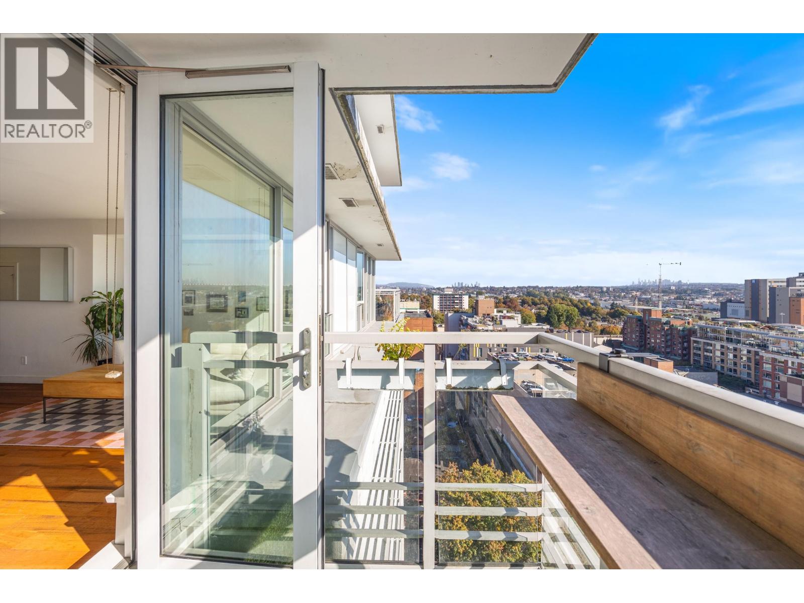 Ph9 188 Keefer Street, Vancouver, British Columbia  V6A 0E3 - Photo 11 - R3174611