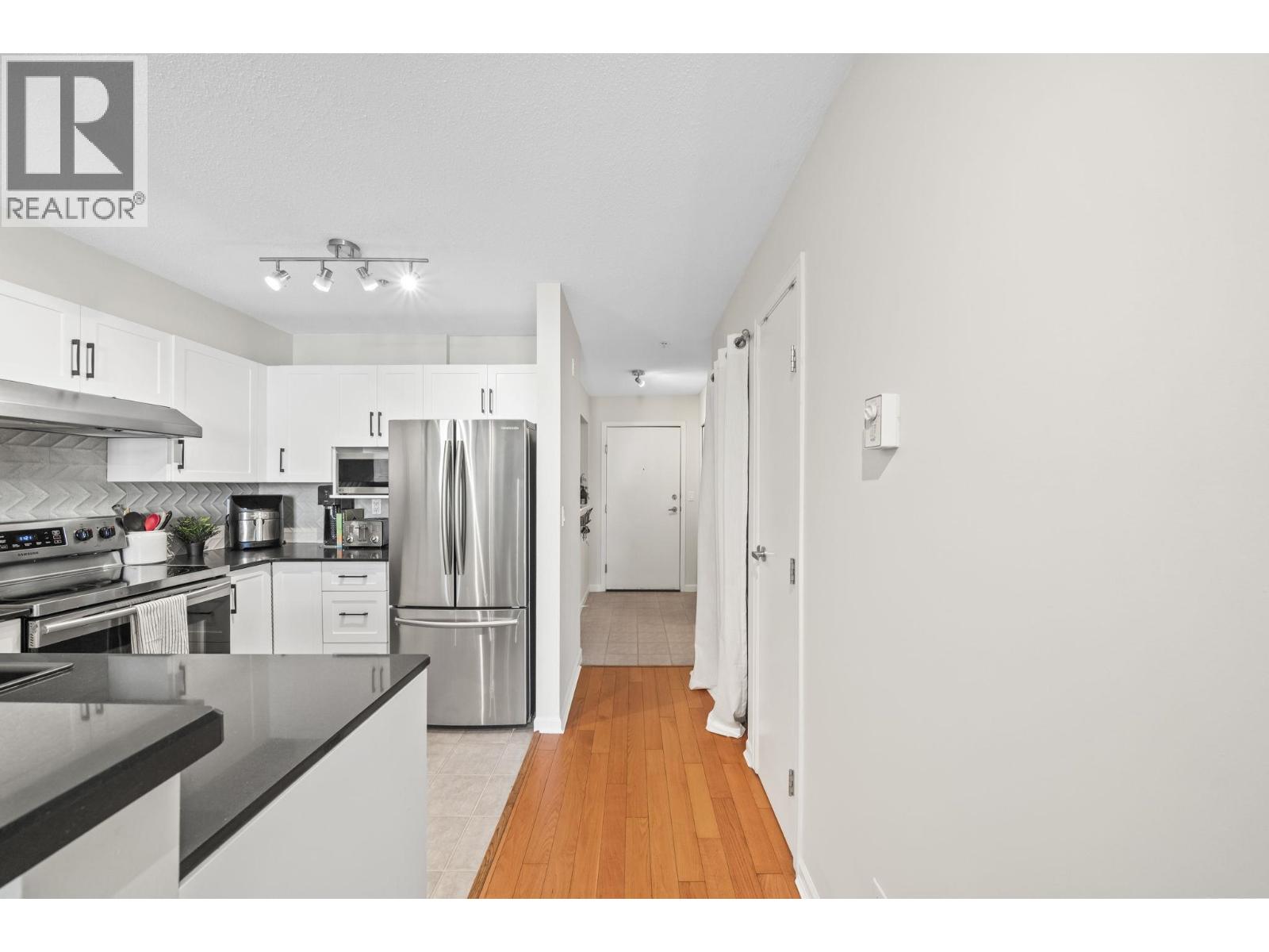 413 147 E 1st Street, North Vancouver, British Columbia  V7L 1B2 - Photo 9 - R3174679