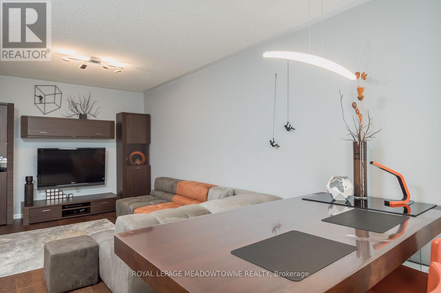 219 Septimus Heights, Milton, Ontario  L9T 8N7 - Photo 8 - W14027900